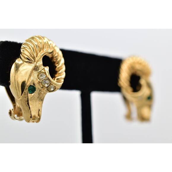 KJL Avon Ram Clip On Earrings Green Rhinestone Crystal Gold Tone Signed 1980s 9I - Picture 4 of 12